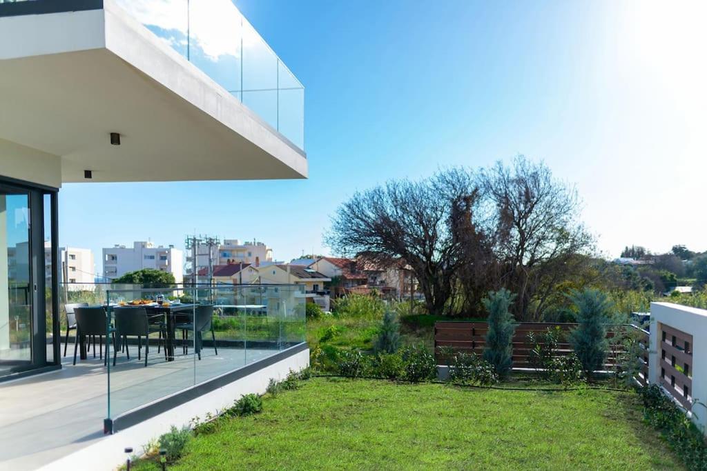 Appartement Maison Du Jardin 2-bedroom Private Outdoor Jacuzzi *